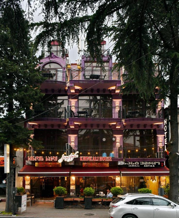 Antika Hotel Батуми Екстериор снимка